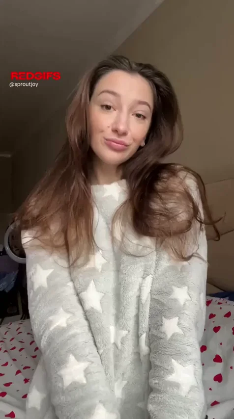 I want to reveal my pierced nips and small tits