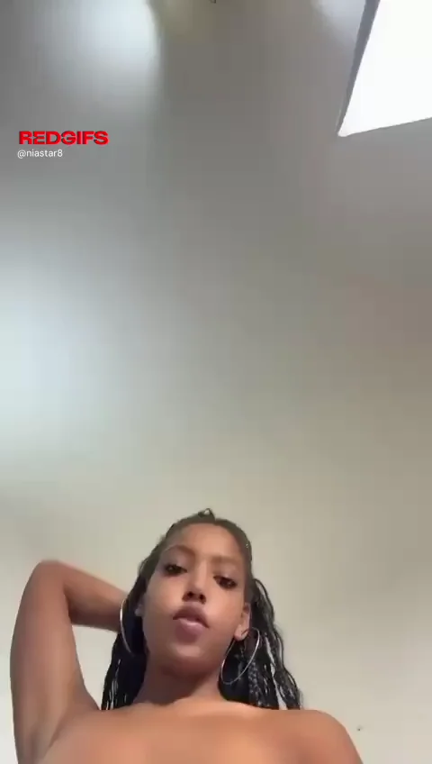 Catch My Massive Tits in Your Hungry Mouth 😍💦