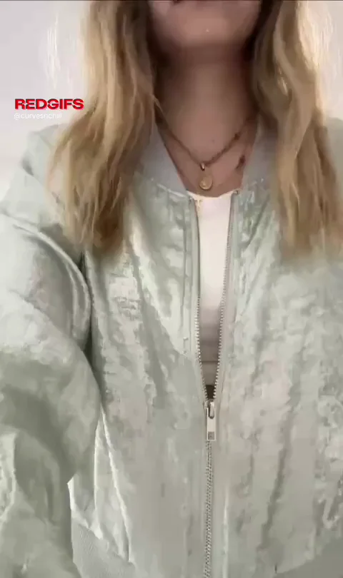 🔥 Petite Titty Tease Drop 💦