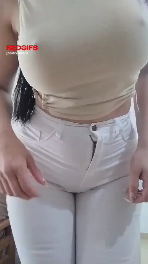 🔥 Latina MILF Wife's Epic Titty Drop Reveal 😍🍈🍈