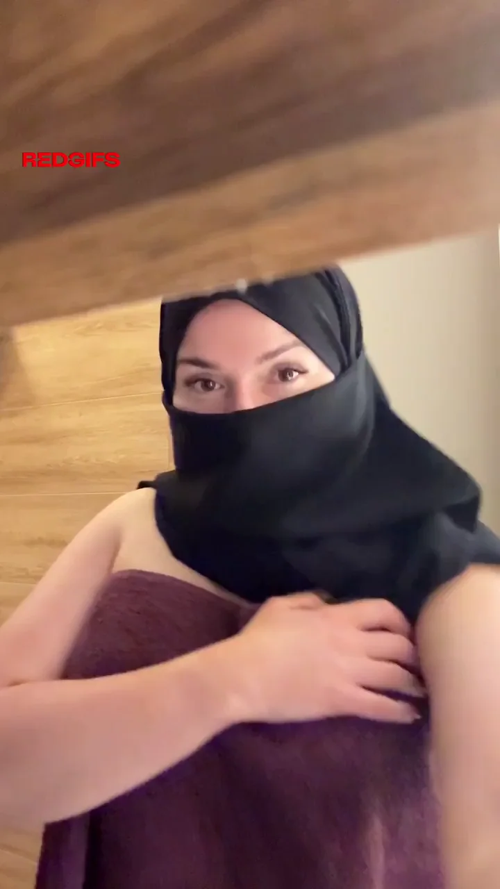Classic milf tit drop