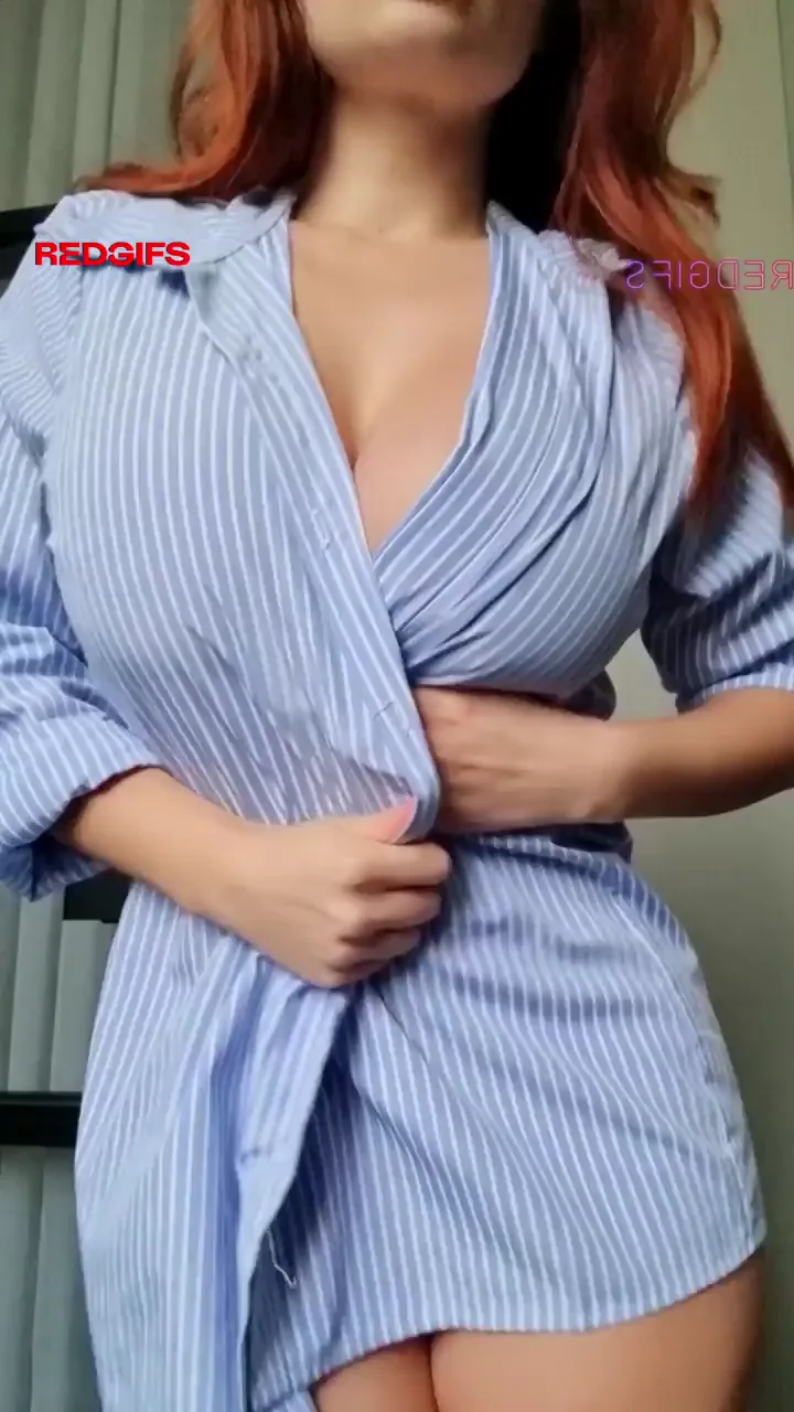 Is this the perfect milf reveal?