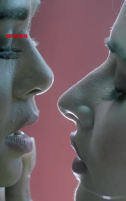 Karishma Sharma & Sakshi Pradhan's Steamy Lesbian Lip-Lock in Ragini MMS Returns S01E12