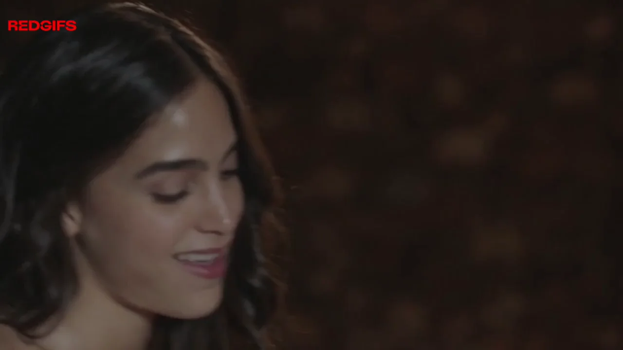 Melissa Barrera - Vida (2019) S02E06