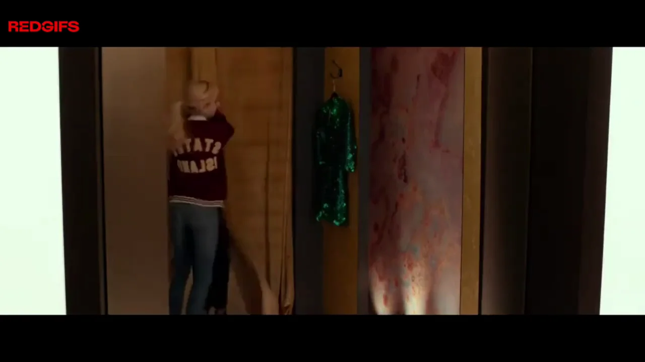 Emma Roberts [Nerve, 2016]