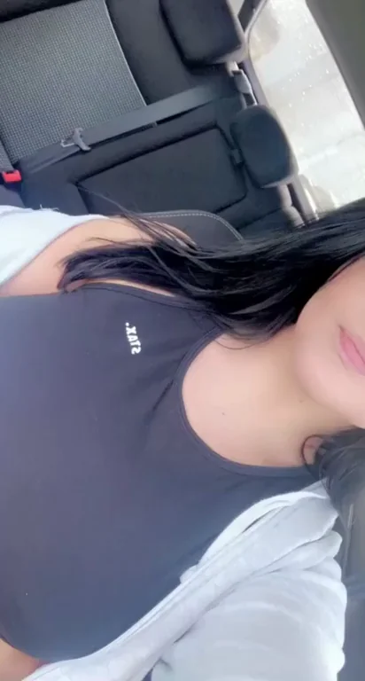 Flashing my tits in the car like a good slut ?