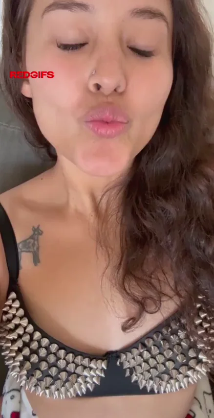 Would you give me a kiss