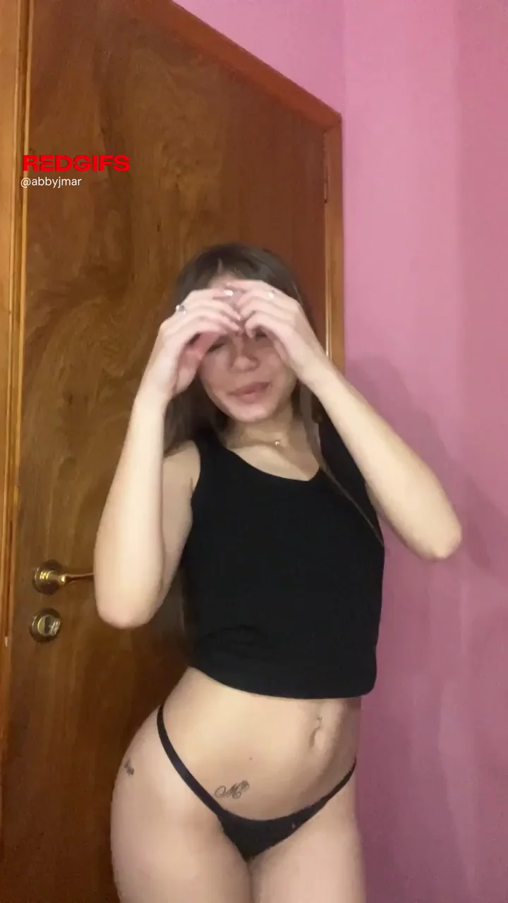 Petite Teen Tease: Do Guys Over 24 Crave My Tiny Slutty Body? 😈🍑