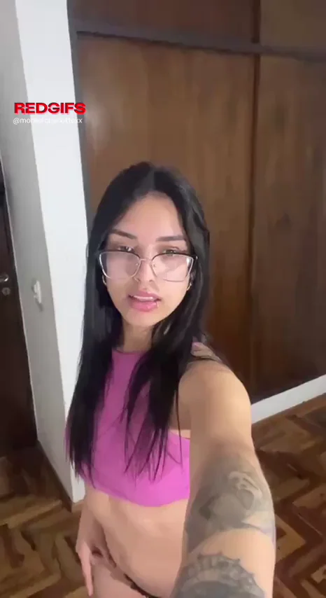 Tiny Asian Slut Teases Daddies: Wanna Fuck Me? 😈🍑