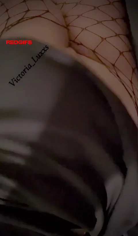 Pull my panties off and ruin my femboy ass😘