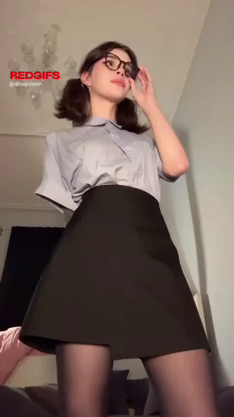 Do you want my cock sliding deeper while your body trembles 😈💦