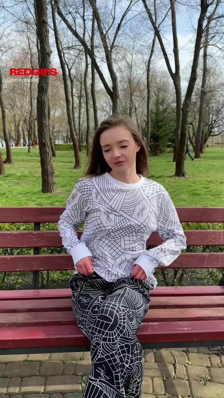 I like flashing my boobs