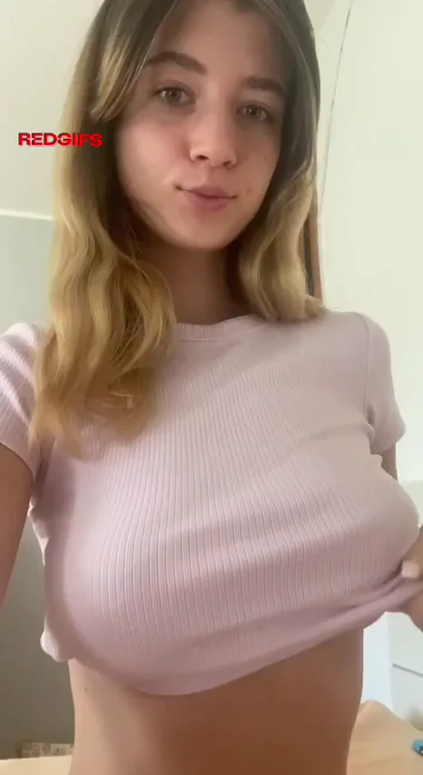 Do my milkies make you want to cum inside my little 19 year old kitttty :)