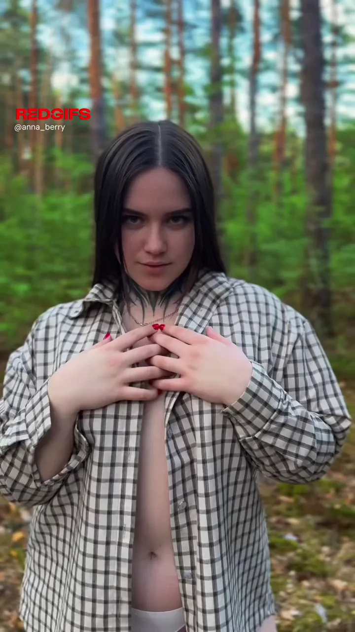 l like showing my perfect boobs