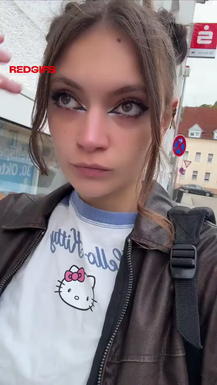 Flashing goth tities