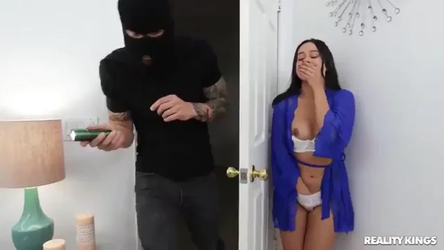 [Dania Vega, 21] 'Dicking The Detectives Daughter'