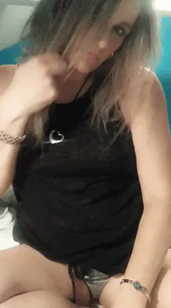 Ugh, that tilthecasketdrops and all her nipple pinching gifs. Lol (38)