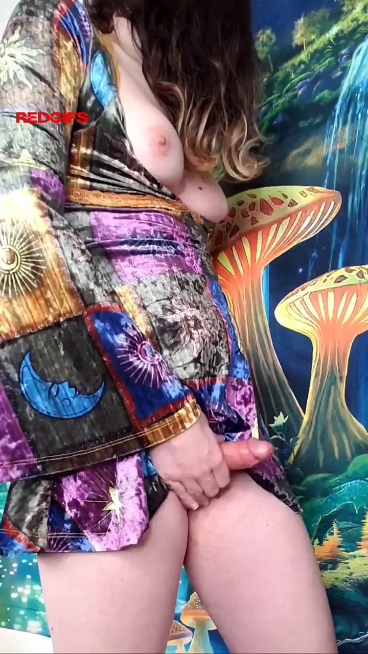 Help This T-Girl Level Up Her Cock Stroking Skills 💦🍆✨