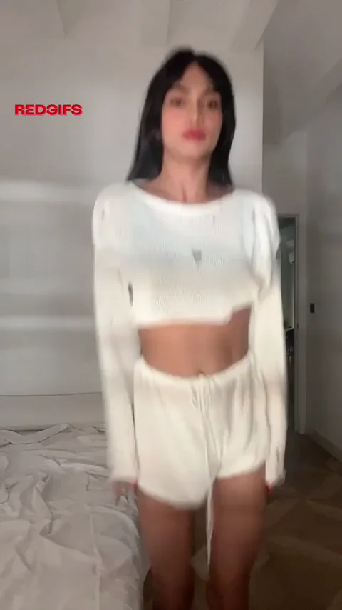 I wear loose clothes so my dick always slips out