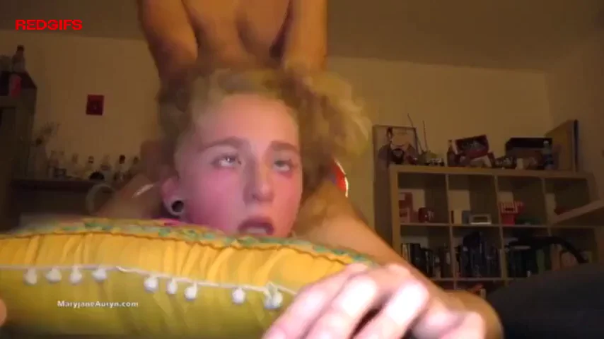 Be as retarded and braindead as you can while i pound your pussy😫🥵