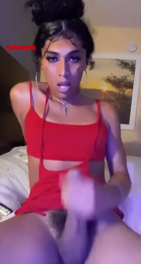 Hot Latina Trans Milk Explosion: Thick Cock Self-Drain