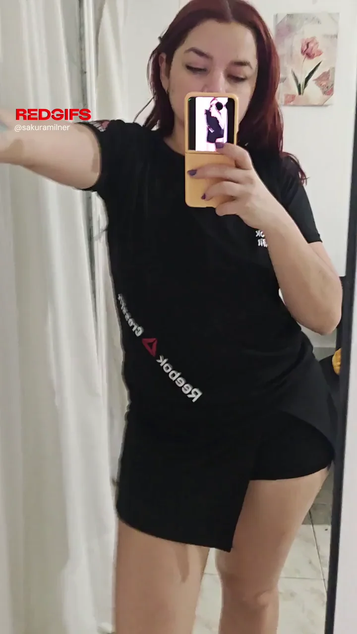 Going outside with workout outfit , looking for randoms to breed me