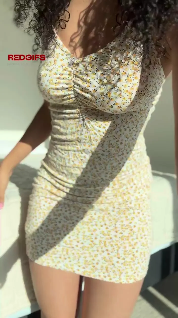 Ebony Babe's Tight Dress Tease to Fat Ass Reveal 😈🍑