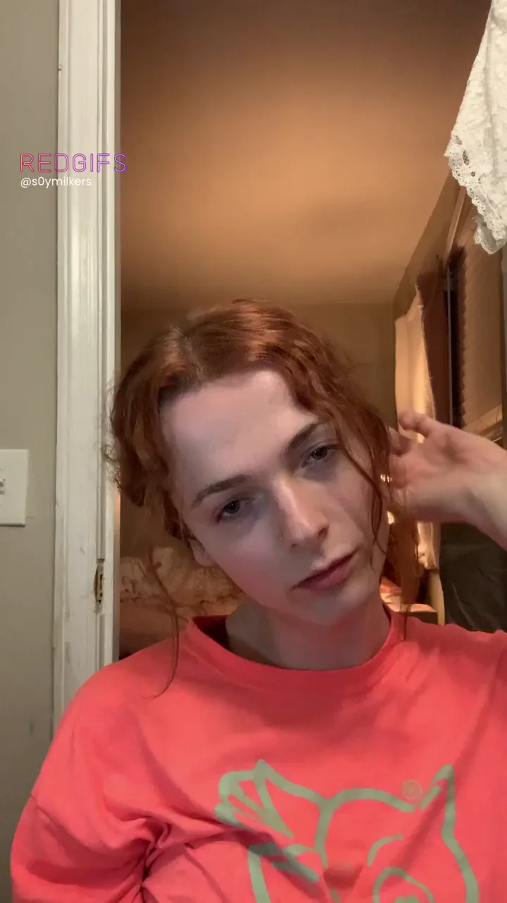 Redhead Trans PAWG Teases: 'Too Hot & Single at 30 – Booty Beggin' for Action 🍑'
