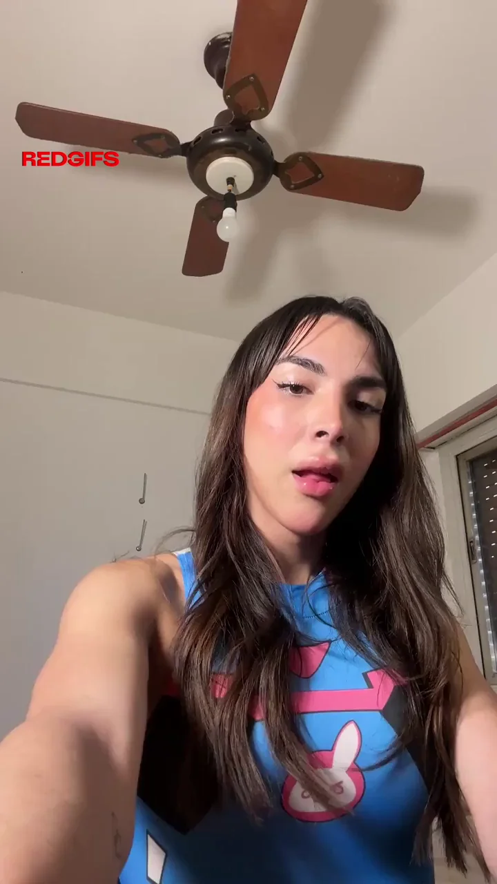 🍆 Trans Babe in Supergirl Top Teases: Walk In & See This Massive Cock, Whatcha Gonna Do? 😈