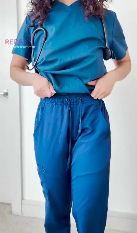 Ebony Nurse Slips Outta Scrubs: Big-Tit After-Work Tease