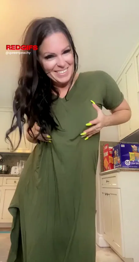 Thick GILF Granny Teases Her Fat Ass in Kitchen