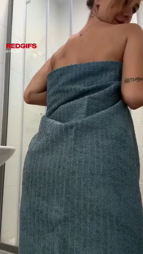 🫦 Towel Tease: My Tight Asshole Greets You Hot & Ready 🍑