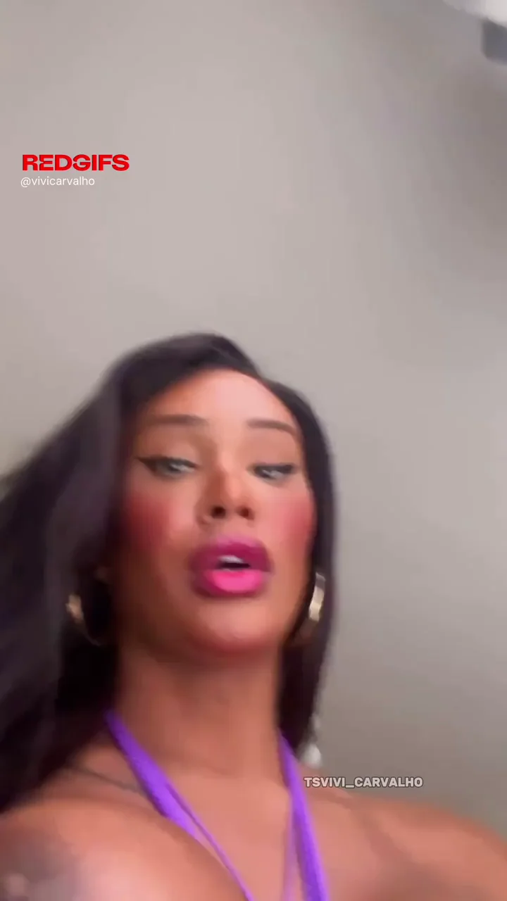 Can That Tiny Slutty Mouth Handle My Huge Shemale Cock? 🍆💋