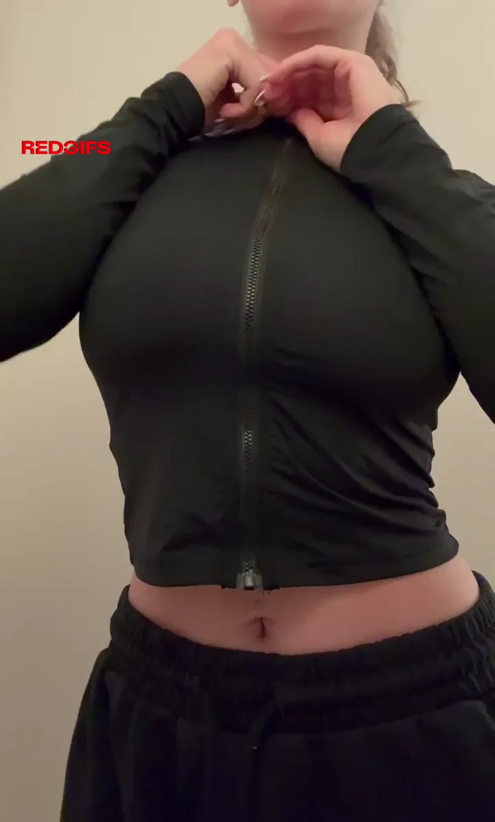 teen w natural juicy hangers 😘