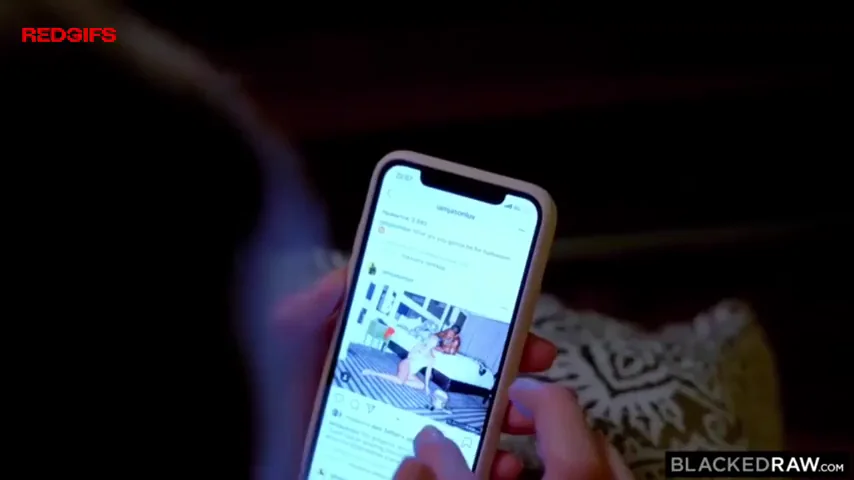 This 18 year old Russian was brave enough to slide into Jason Luv’s DMs