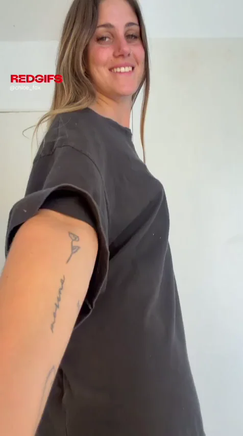 Oversized Tee Tease: Epic Ass Masterpiece for Your Eyes Only