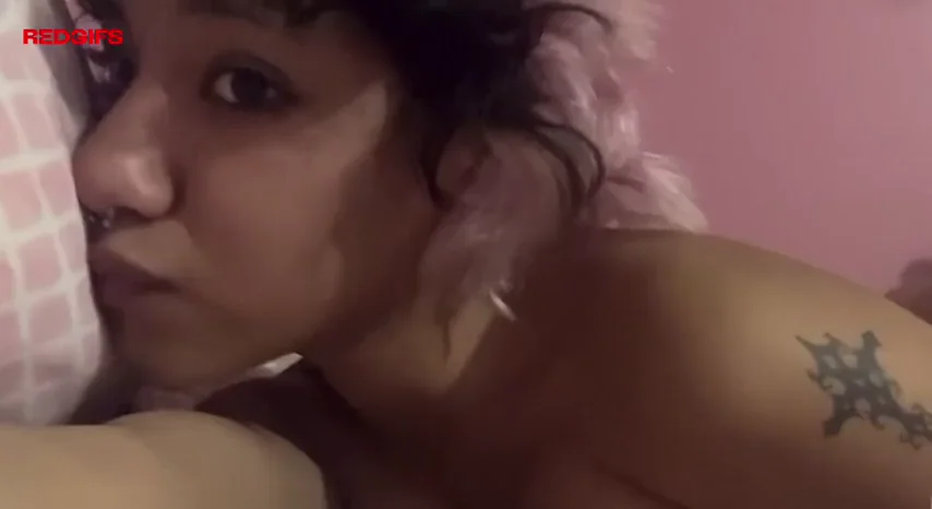 Am I Fuck-Worthy? Asian MILF Teases with Slutty Curves & Thirsty Eyes