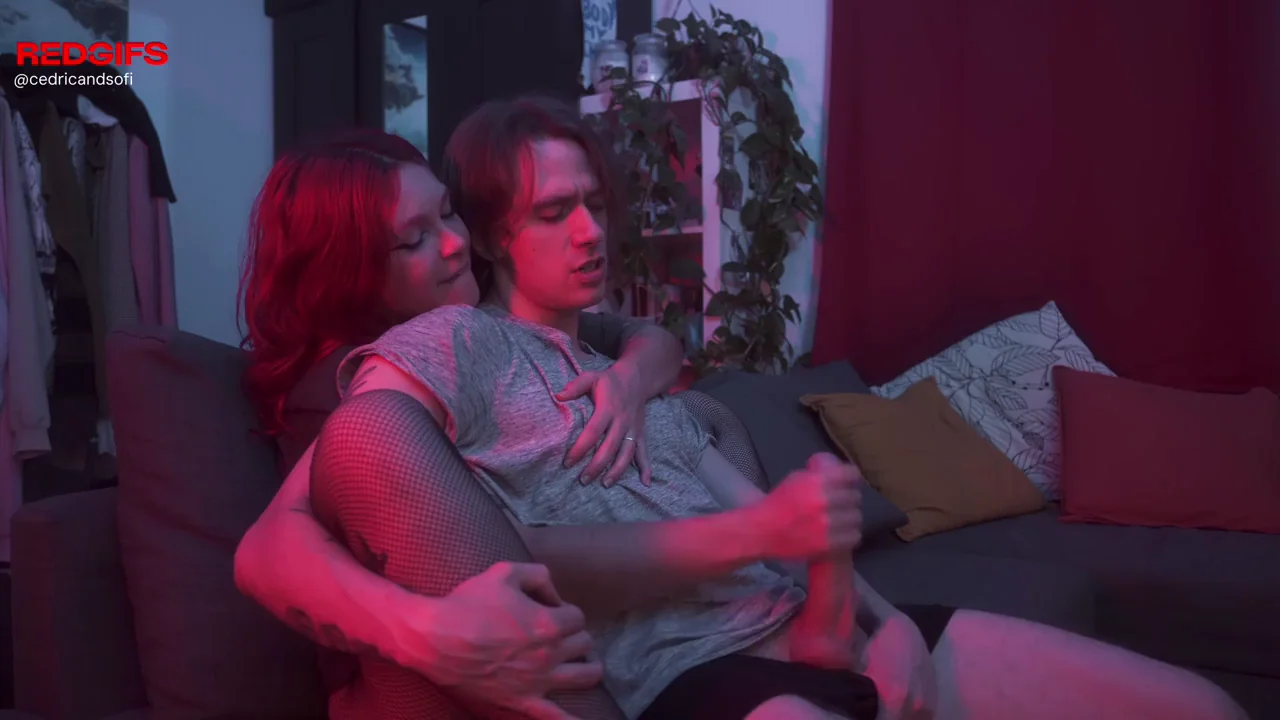 Redhead Slut Milks His Huge Cock 💦🔥