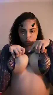 Thick Pregnant Ebony Babe Drops Her Massive Tits