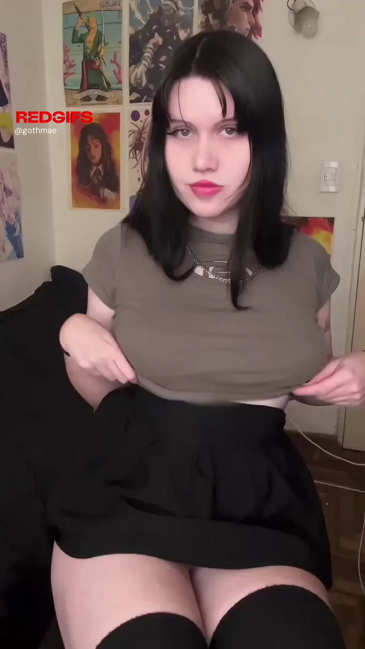 Small pp, but big natural boobs. Balance restored