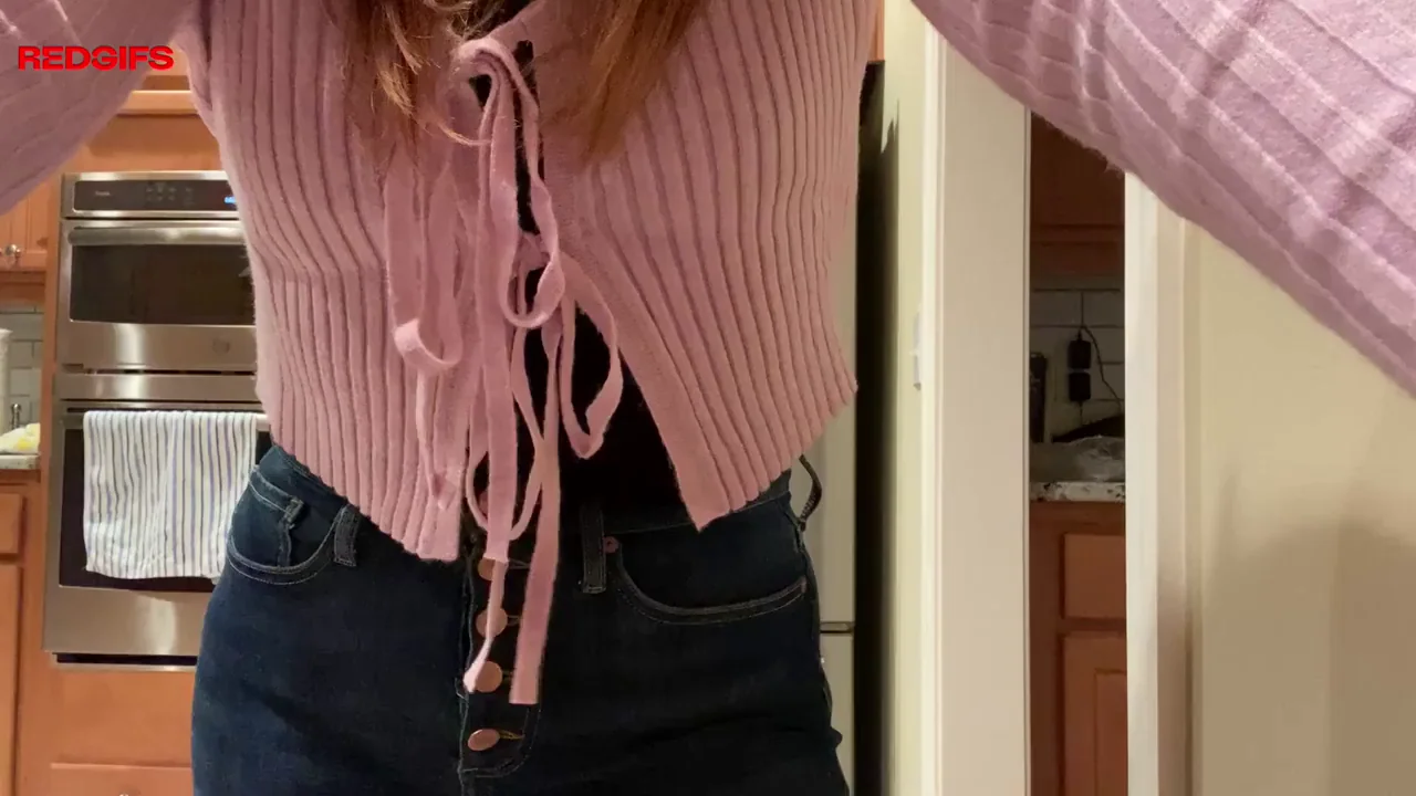 be honest, if you saw me in public would you check out my ass?