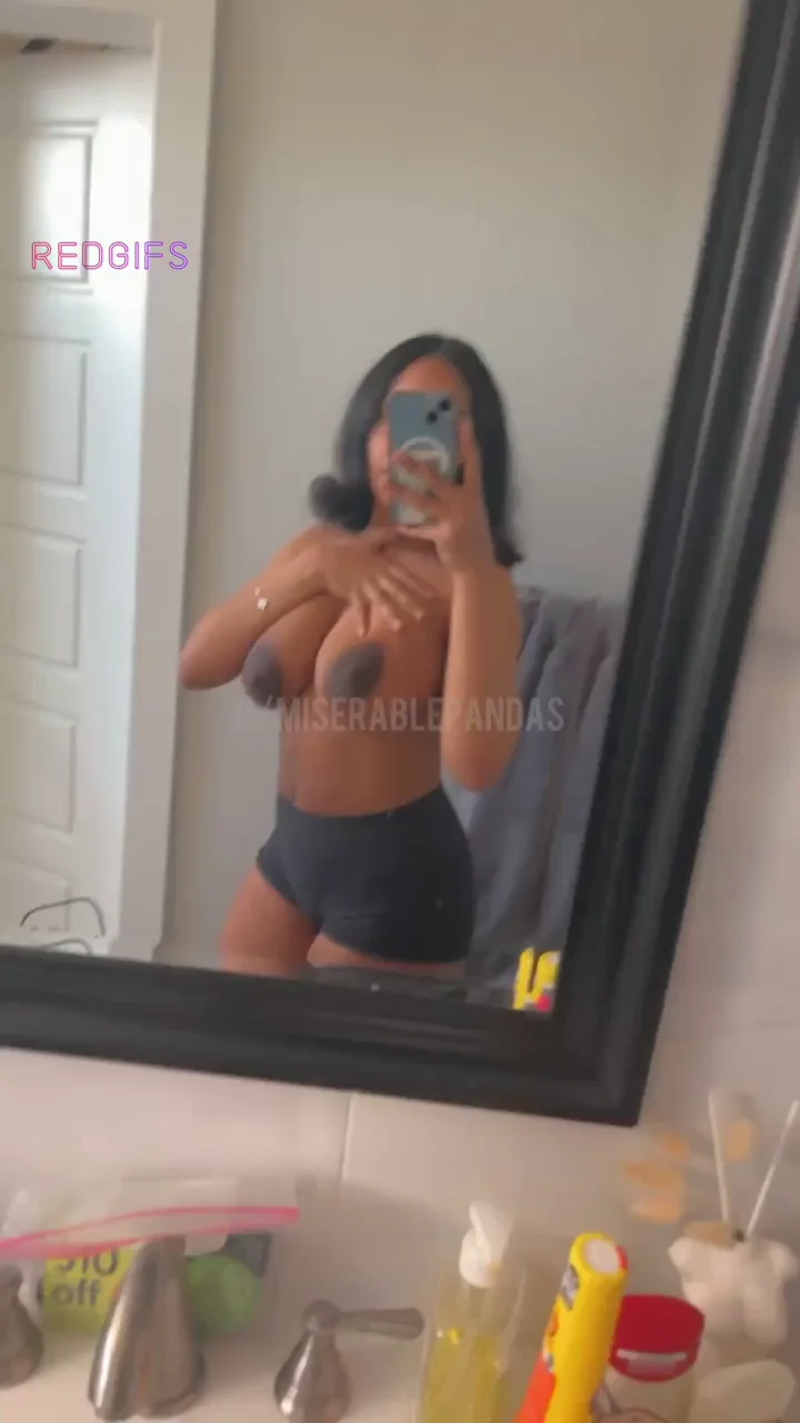 Redbone's Milky Ebony Titties 💦🍈🍈