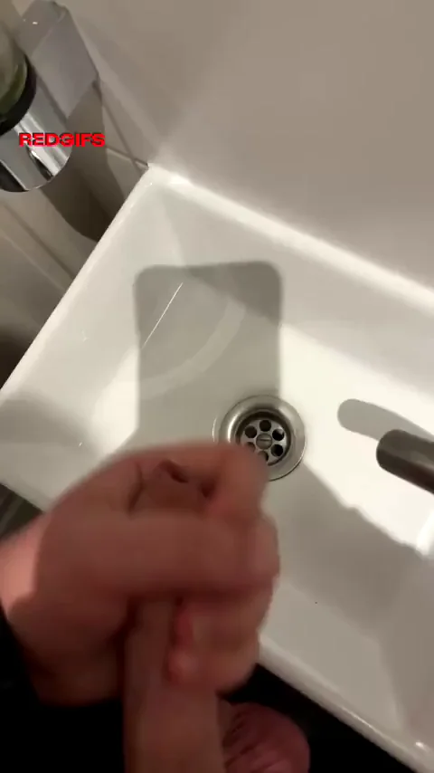 18YO Straight Virgin's Thick Cock Explodes in Sink