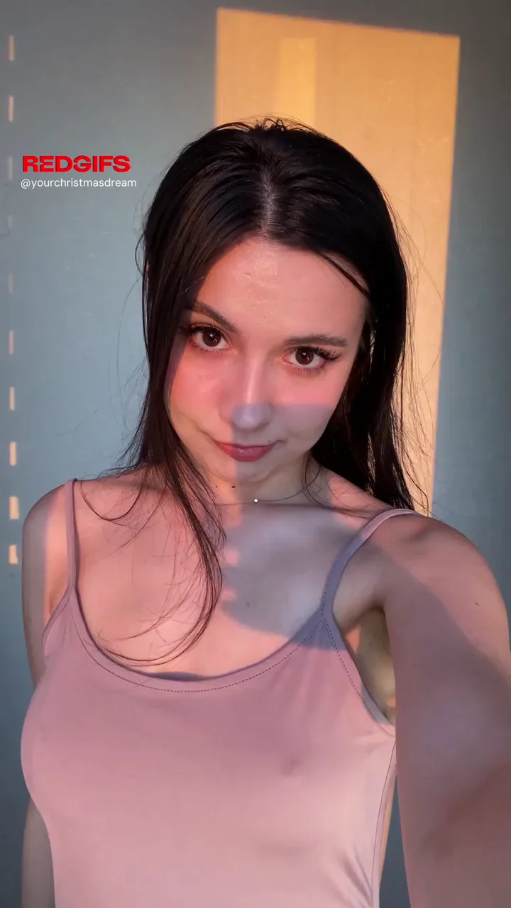 Cameltoe Tease: Eyes Locked on My Juicy Pussy Print