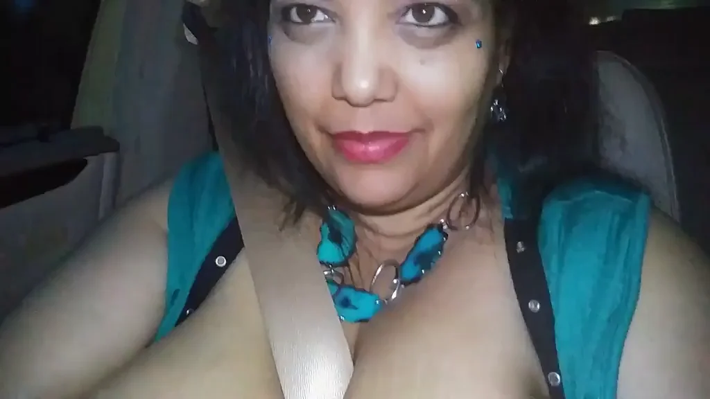 Boobs - VS - Seatbelt - THE WINNER IS?