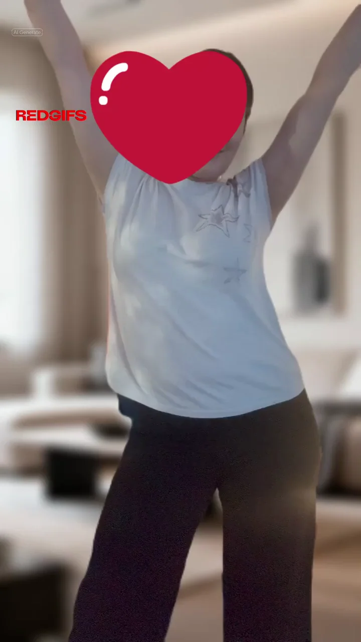 Hotwife's Juicy Booty Twerk Fest
