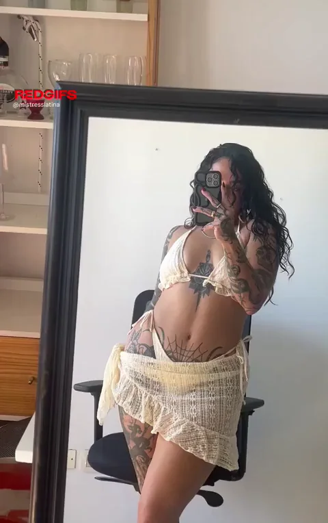 Inked Goddess Curves Tease in Bikini 🔥👑