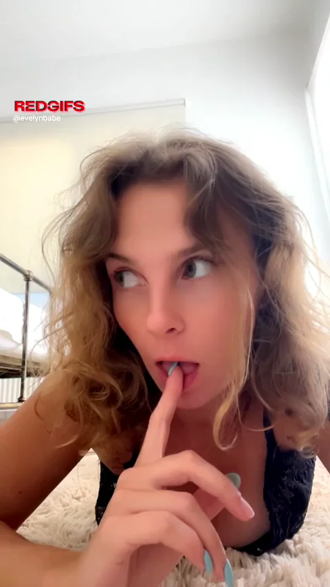 can you handle naughty girls showing off