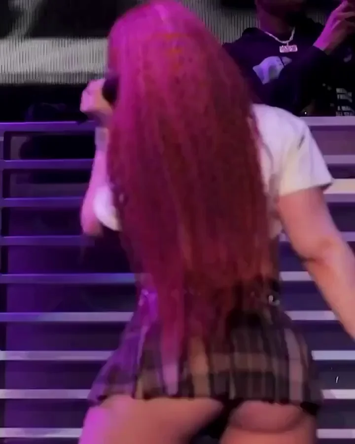 Ice Spice's Juicy Ass Twerk Fest 🍑🔥