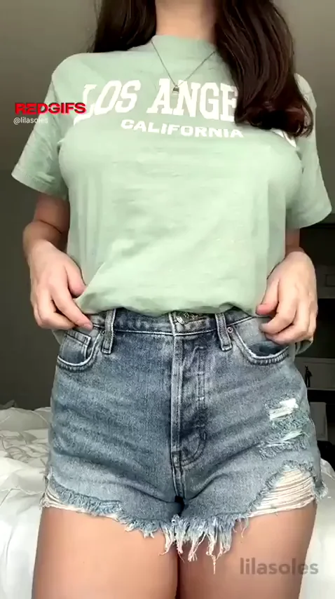 Bouncy Natural Titties Crave Your Love 💕🍈🍈